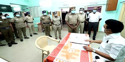 அதியமான்கோட்டை காவல் நிலையத்தில் தீடீரென ஆய்வு மேற்கொண்ட முதல்வர் ஸ்டாலின்