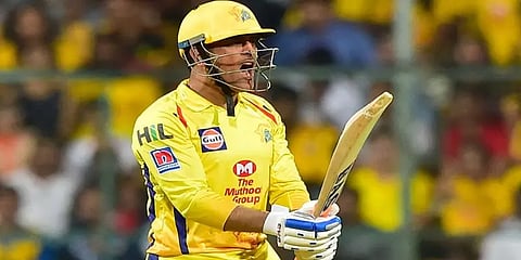 “10 போட்டியில் வெறும் 52 ரன்கள்தான்” - தோனியின் பேட்டிங் ஃபார்ம் மீது எழும் விமர்சனங்கள்