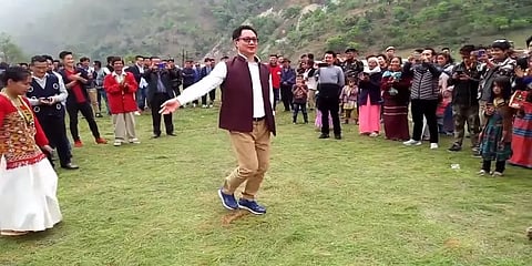 'நல்லா நடனம் ஆட்றீங்க' - கிரண் ரிஜிஜூவை பாராட்டிய பிரதமர் மோடி