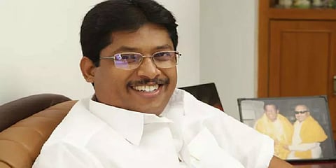 பிறந்த நாள் வாழ்த்து கூற சென்ற இடத்தில் அஞ்சலி செலுத்தும் துயரம்