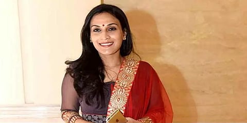 லைகா தயாரிப்பில் தெலுங்கு படத்தை இயக்கும் ஐஸ்வர்யா ரஜினிகாந்த்