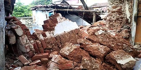 ஈரோடு: கன மழையால் சுவர் இடிந்து விழுந்து மூதாட்டி உயிரிழப்பு