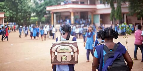 கொரோனா கால மாணவர் நலன் 4: எட்டாம் வகுப்பு வரை பள்ளி திறப்புக்கு முன் அரசு செய்ய வேண்டியவை!