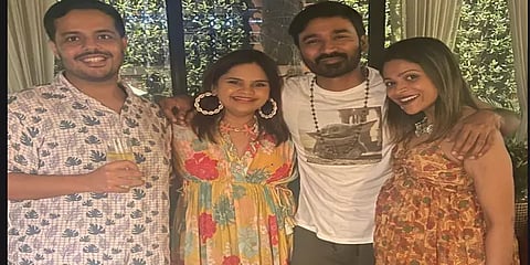 கீதாஞ்சலி செல்வராகவன் பிறந்தநாள் கொண்டாட்டத்தில் கலந்துகொண்ட தனுஷ்