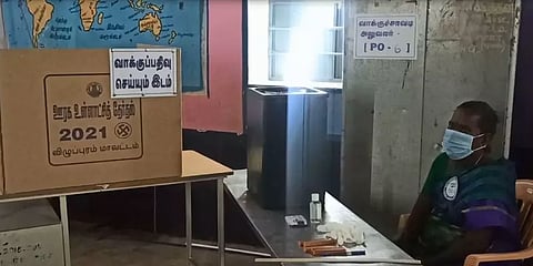 விழுப்புரம்: தனி ஊராட்சி கோரிக்கையை ஏற்காததால் தேர்தல் வாக்குப்பதிவை புறக்கணித்த மக்கள்