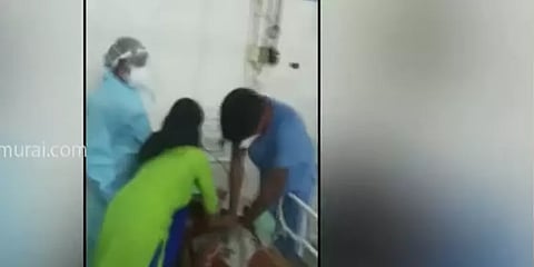 சிதம்பரம்: மருத்துவர் இல்லாததால் தாய் உயிரிழந்துவிட்டதாக மகன் புகார்