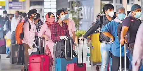 அக். 15 முதல் வெளிநாட்டினருக்கு சுற்றுலா விசா: மத்திய உள்துறை அமைச்சகம் அறிவிப்பு