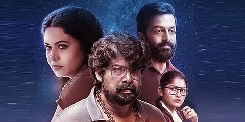 தியேட்டர் வெளியீட்டில் தயக்கம் காட்டும் மலையாள திரையுலகம்... காரணம் என்ன? - ஒரு பார்வை