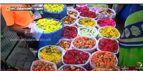 ஆயுத புஜை கொண்டாட்டம் .. தமிழ்நாட்டின் பல்வேறு சந்தைகளில் அதிகரித்த பூக்களின் விலை