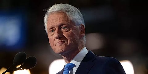 பில் கிளிண்டன் உடல்நலக்குறைவால் மருத்துவமனையில் அனுமதி