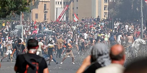 பெய்ரூட் வெடி விபத்து விசாரணைக்கு எதிர்ப்பு தெரிவித்த போராட்டத்தில் 6 பேர் சுட்டுக் கொலை