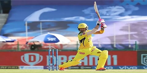 ஸ்டம்பிங்கை கோட்டை விட்ட தினேஷ் கார்த்திக் - அரைசதம் விளாசிய டூ பிளசிஸ்!