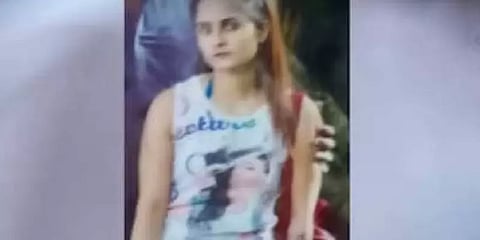 கை கால்கள் கட்டப்பட்ட நிலையில் சூட்கேஸில் பெண் சடலம்