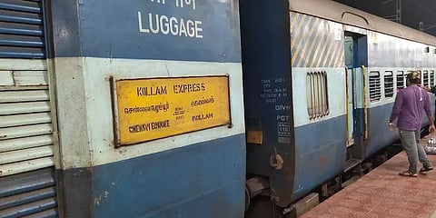 கேரள கனமழை: கொல்லம்-சென்னை சிறப்பு ரயில் வழித்தடத்தில் மாற்றம் - தெற்கு ரயில்வே அறிவிப்பு