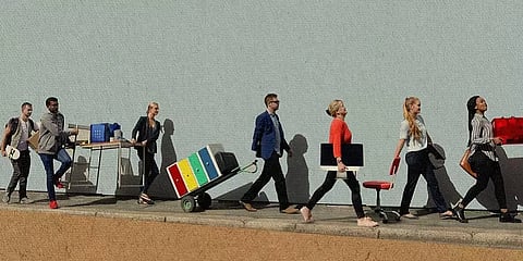 கொத்துக் கொத்தாக வேலையை விடும் அமெரிக்கர்கள்... The Great Resignation-ன் பின்புலம் என்ன?