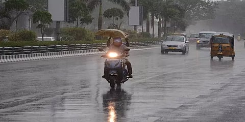 தமிழகத்தில் 13 மாவட்டங்களில் கனமழைக்கு வாய்ப்பு