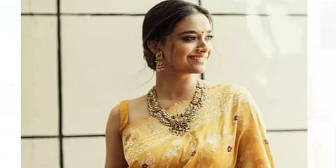 "மஞ்சள் மேகம்.. ஒரு மஞ்சள் மேகம்"- கீர்த்தி சுரேஷின் கவனம் ஈர்க்கும் போட்டோஷூட்