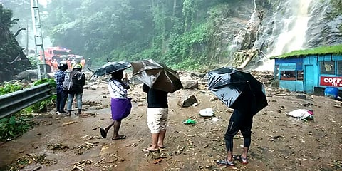 கேரளா: 8 மாவட்டங்களுக்கு அதி கனமழை எச்சரிக்கை