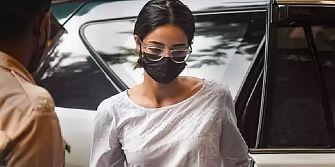 ஆர்யன் கான் வழக்கின் விசாரணை வளையத்தில் இளம் நடிகை... யார் இந்த அனன்யா பாண்டே?!