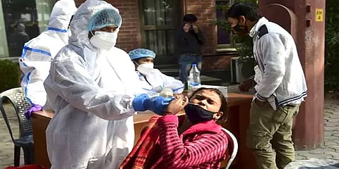 இந்தியா: கடந்த 24 மணி நேரத்தில் 16,326 பேருக்கு கொரோனா பாதிப்பு