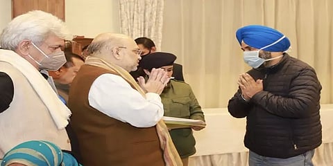 காஷ்மீரில் பண்டிட் சமூகத்தவர்களை சந்திக்கிறார் அமித் ஷா