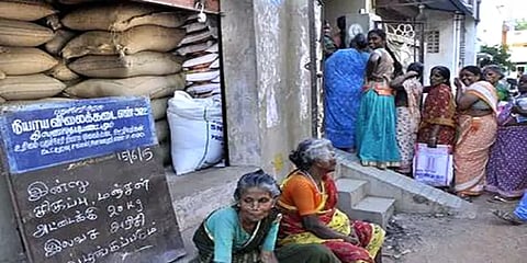 தீபாவளி பண்டிகை: புதுச்சேரியில் ரேஷன் கார்டுக்கு 2 கிலோ சர்க்கரை, 10 கிலோ அரிசி இலவசம்