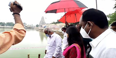 அபயக்குரலுக்கு ஓடிவரும் கந்தனை போல் மக்களை முதல்வர் காக்கிறார் - அமைச்சர் சேகர்பாபு