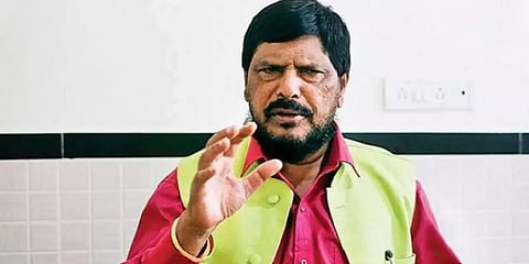 "இந்தியத் திரையுலகை சுத்தப்படுத்த வேண்டிய நேரமிது!"- போதைப்பொருள் குறித்து மத்திய அமைச்சர்