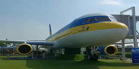 உணவகமாக மாற்றி அமைக்கப்பட்ட ஏர்பஸ் 320 விமானம்