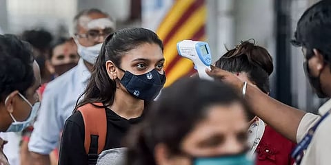 கொரோனாவால் 41 கர்ப்பிணிகள் உயிரிழப்பு: 149 நோயாளிகள் தற்கொலை - கேரள அரசு தகவல்