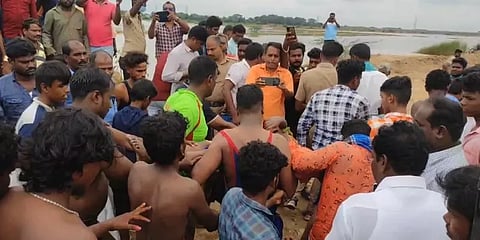 விழுப்புரம்: தென்பெண்ணை ஆற்றில் குளிக்கச்சென்ற சிறுமி வெள்ளத்தில் சிக்கி உயிரிழப்பு