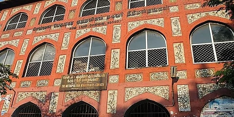 காவல் நிலையங்களில் இருப்பு சாட்சிகளை விசாரணைக்கு பயன்படுத்துவதா? - நீதிபதி கண்டனம்