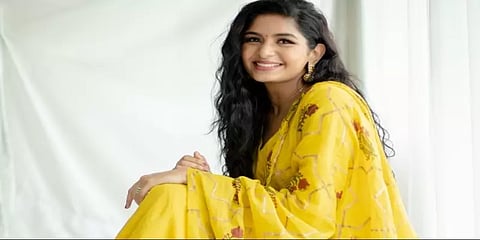 'மஞ்சளில் ஏஞ்சல்' : இயக்குநர் ஷங்கர் மகள் அதிதி ஷங்கரின் புகைப்பட ஆல்பம்