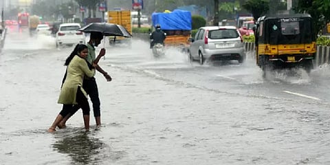 கனமழை முன்னெச்சரிக்கை: தி.நகர் ரங்கநாதன் தெருவில் மின்சாரம் துண்டிப்பு