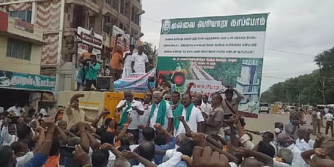 முல்லை பெரியாறு அணை விவகாரம் - மதுரையில் விவசாயிகள் போராட்டம்