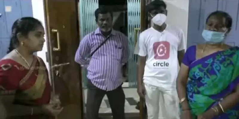 திருச்சி: வீட்டின் பூட்டை உடைத்து 130 சவரன் நகைகள், வைரத் தோடு கொள்ளை