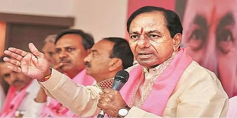 பாஜகவுக்கு எதிராக கேள்வி எழுப்பினால் தேச விரோதியா? - சீறும் சந்திரசேகர ராவ்