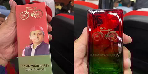 உ.பி: தேர்தலுக்காக அகிலேஷ் படம், சின்னம் பொறித்த “சென்ட்”டை அறிமுகம் செய்த சமாஜ்வாதி கட்சி