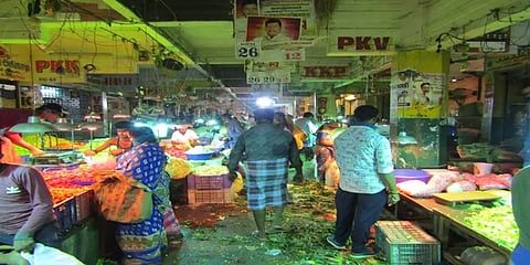 சென்னையில் தக்காளி விலை சற்று குறைந்தது - இன்றைய காய்கறி விலை பட்டியல்