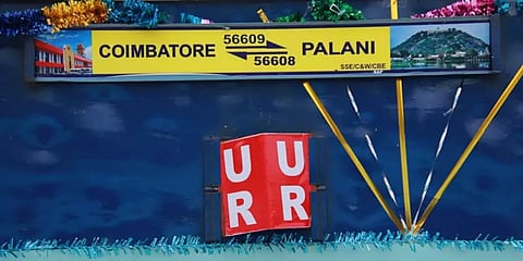 2 ஆண்டுகளுக்கு பிறகு விரைவு ரயிலாக மீண்டும் இயங்கத்தொடங்கியது கோவை பழனி பயணியர் ரயில்