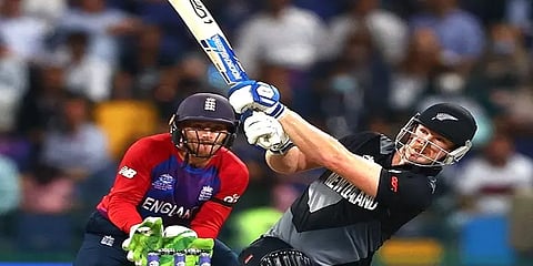 மிட்செல் அபார ஆட்டம்.. இங்கிலாந்தை வீழ்த்தி இறுதிப் போட்டிக்கு முன்னேறியது நியூசிலாந்து