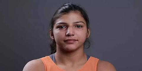 கொல்லப்பட்டதாக போலிச் செய்திக்கு மத்தியில் தங்கம் வென்றார் மல்யுத்த வீராங்கனை நிஷா தாஹியா