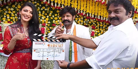 தெலுங்கு நடிகர் பாலகிருஷ்ணாவுக்கு ஜோடியாகும் ஸ்ருதிஹாசன்: பூஜையுடன் துவங்கிய படப்பிடிப்பு