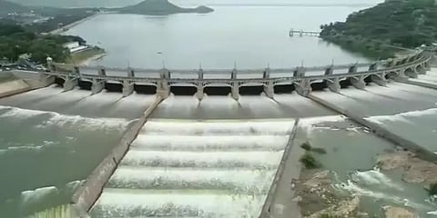 2 ஆண்டுகளுக்குப் பின் முழு கொள்ளளவை எட்டிய மேட்டூர் அணை