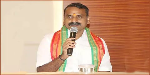 'கழிப்பறையே பயன்படுத்தாத நமக்கு சுகாதார வளாகம் ஏற்படுத்தியுள்ளார் பிரதமர்' - எல்.முருகன்