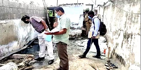 திருப்பூர்: சாய ஆலை கழிவுநீர் தொட்டியை சுத்தம் செய்த தொழிலாளர்களுக்கு நேர்ந்த கொடூரம்