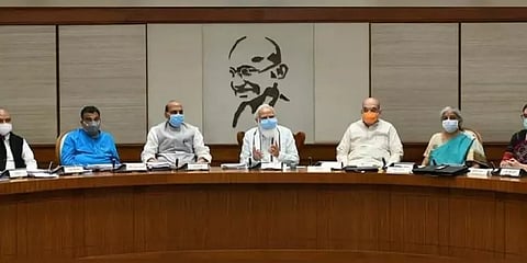 8 குழுக்களாகப் பிரிக்கப்பட்ட பிரதமர் தலைமையிலான 77 மத்திய அமைச்சர்கள் - பின்னணி என்ன?!