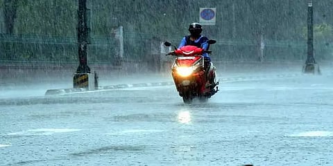 சென்னையிலிருந்து 340 கி.மீ.யில் காற்றழுத்த பகுதி - வானிலை ஆய்வு மையம்