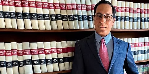 இந்தியாவில் நீதிபதியாகும் முதல் தன்பாலின ஈர்ப்பாளர்... சவுரப் கிர்பால் பின்புலம் என்ன?