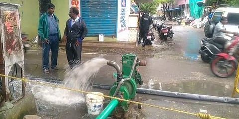 செஞ்சி அரசு மருத்துவமனை பிரசவ வார்டுக்குள் புகுந்த தண்ணீர்: நோயாளிகள் அவதி